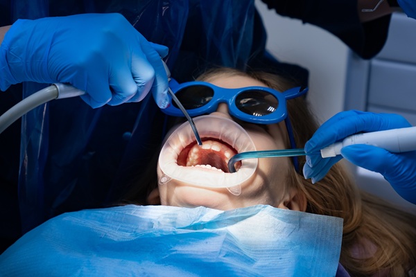 Full Mouth Reconstruction Vs Smile Makeover
